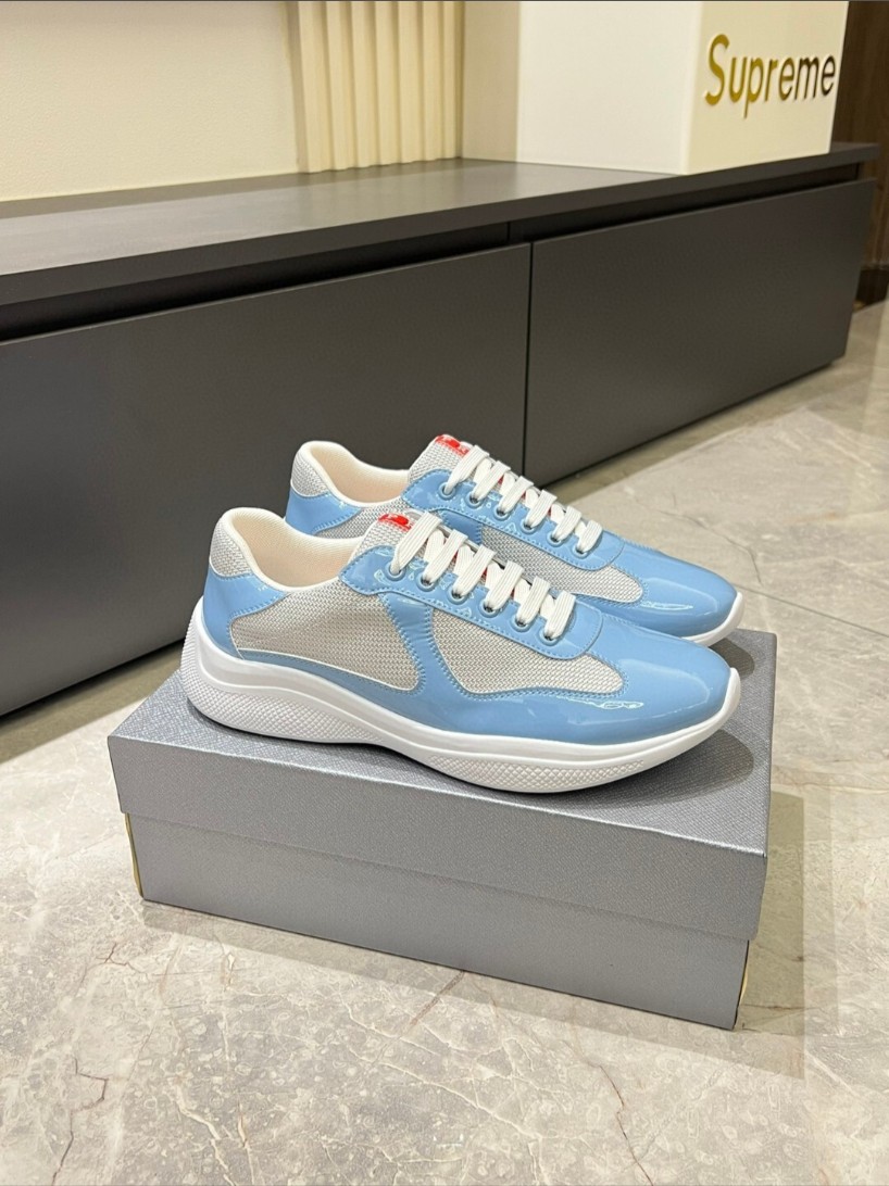 Prada America's Cup Bleu Clair