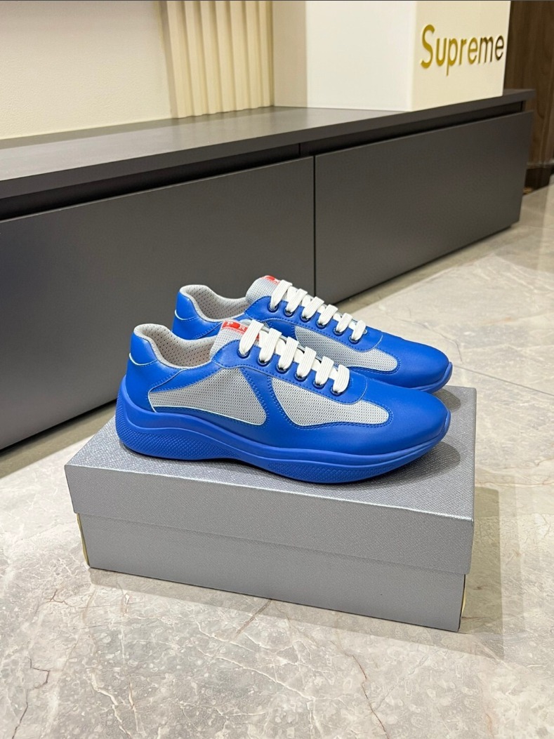 Prada America's Cup Bleu Royal